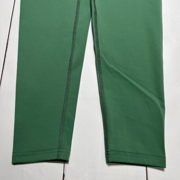 NWT MALO Republic On the Run 7/8 Tights SIZE M Sagebrush Green Yoga Pants NEW - Picture 12 of 14